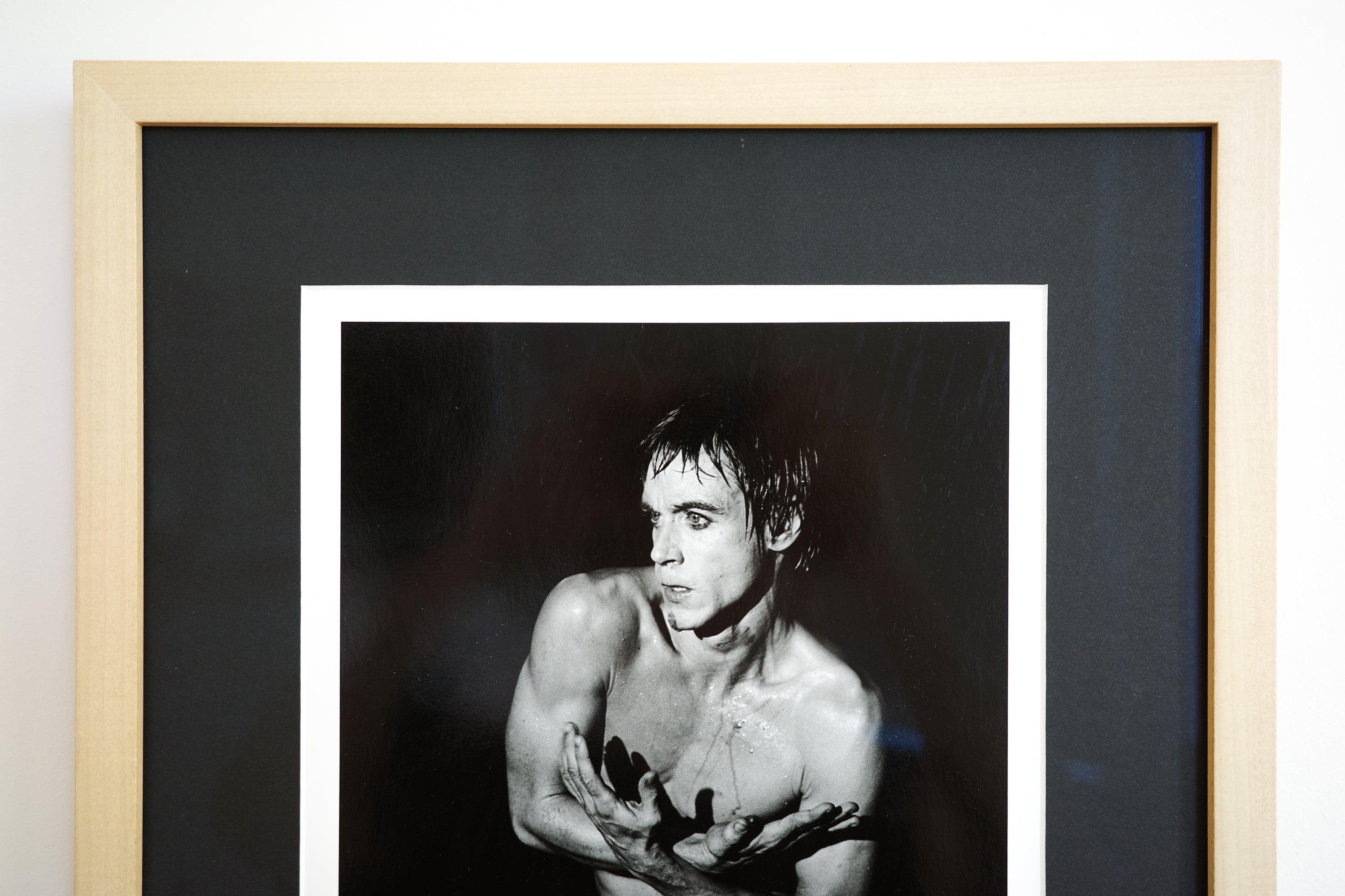 Iggy Pop – Silver Gelatin Photograph by Mats Bäcker (Framed, Signed, Edition of 400)